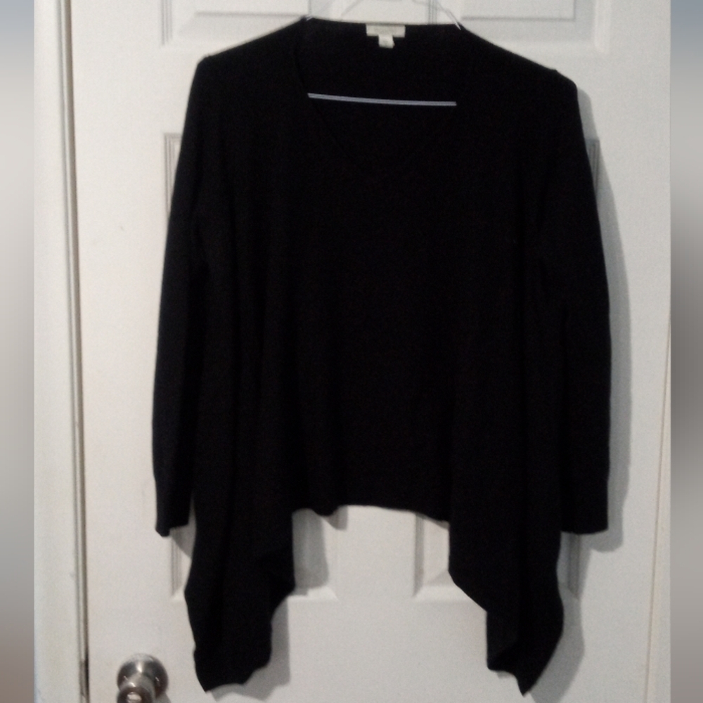Garnet Hill Elegant Black V-Neck Sweater